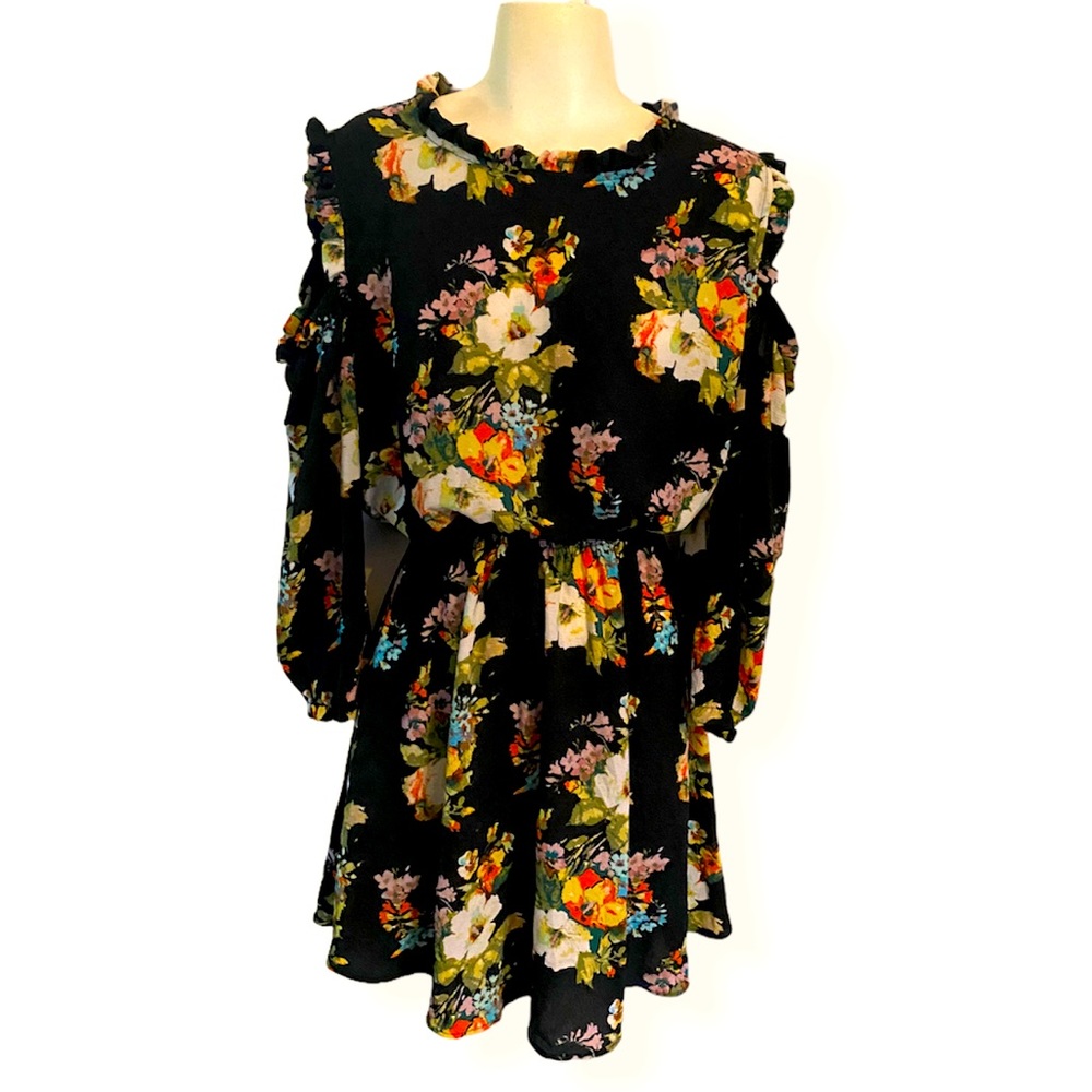 Monteau cold shoulder floral dress.